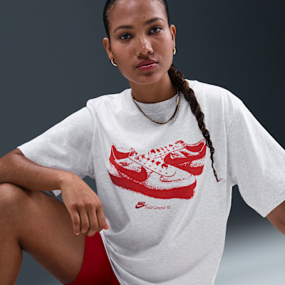 Playera de ajuste holgado Nike Sportswear para mujer