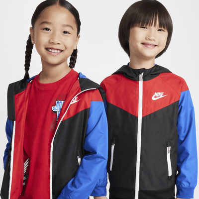 Chamarra con cierre completo para niños talla pequeña Nike Sportswear Windrunner