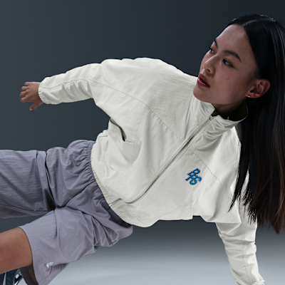 Nike Sportswear Women's Oversized Woven Jacket