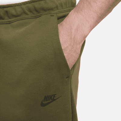 nike green joggers mens