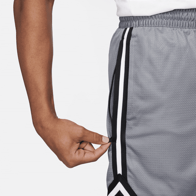 Shorts de básquetbol Dri-FIT de 15 cm para hombre Nike DNA