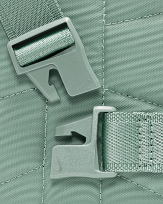 Nike Sportswear Commute