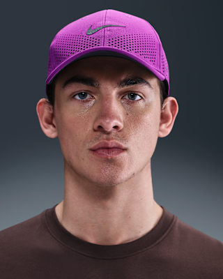 Женская кепка Nike Dri-FIT ADV Club Structured Swoosh Cap