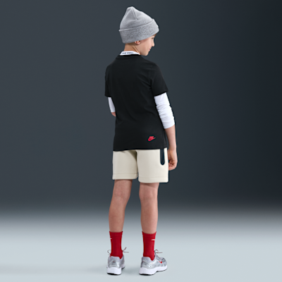 Nike Sportswear Older Kids' T-Shirt