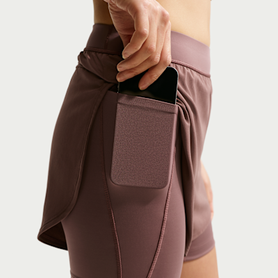 Shorts 2 en 1 de 13 cm para mujer Nike Universa