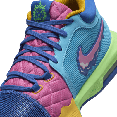 LeBron Witness 8 'I Promise School' basketbalschoenen