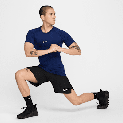 เสื้อฟิตเนสแขนสั้นทรงรัดรูปผู้ชาย Dri-FIT Nike Pro