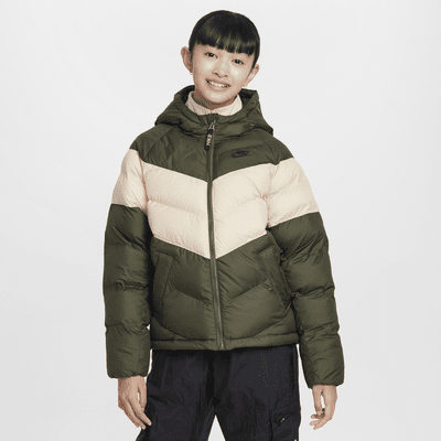 Nike Sportswear Jacke mit Kapuze und Synthetikfüllung für ältere Kinder