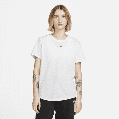 Nike Sportswear Essential Women's T-Shirt