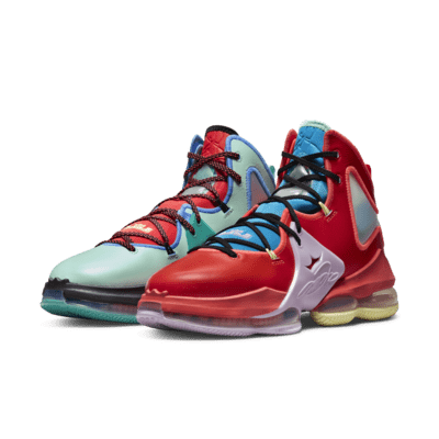 LeBron 19 Basketball Shoes. Nike RO