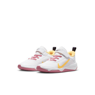 Nike Omni Multi-Court Younger Kids' Shoes