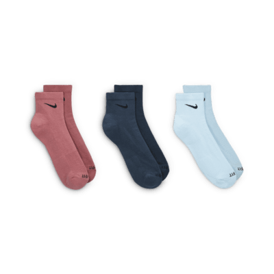 Nike Everyday Plus Cushioned Training Ankle Socks (3 Pairs)