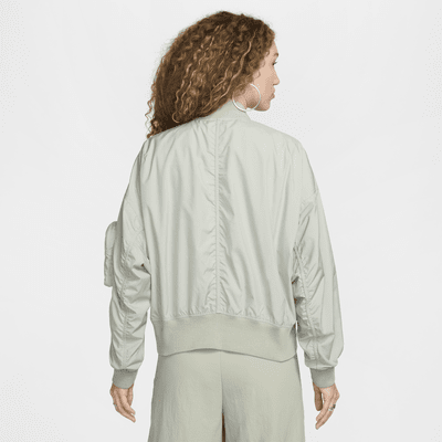 Nike Sportswear Essential Oversize-Bomberjacke für Damen