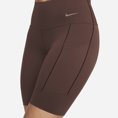 Shorts de ciclismo de 20 cm y tiro medio de media sujeción para mujer Nike Universa con bolsillos