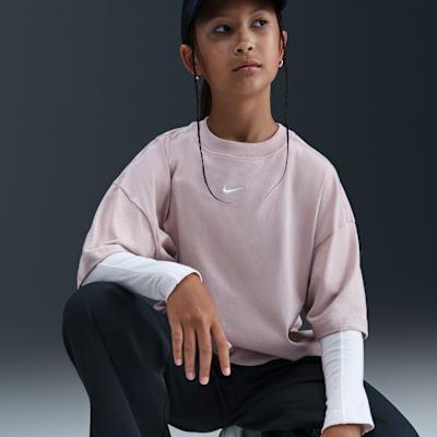 Nike Sportswear Older Kids' (Girls') Oversized T-Shirt