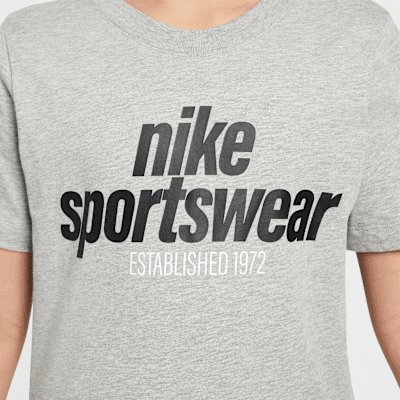 Nike Sportswear Older Kids' T-Shirt