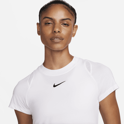 Haut de tennis à manches courtes Dri-FIT NikeCourt Advantage pour femme