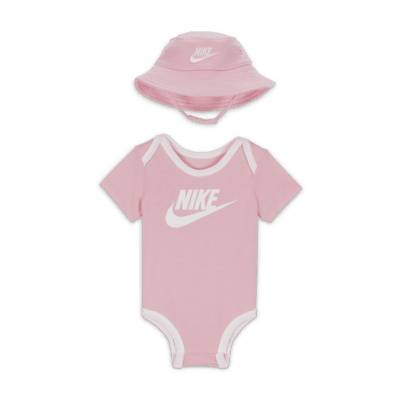 Premedicatie Postbode overdrijving Nike Core Bucket Hat and Bodysuit Set Tweedelige babyset. Nike BE