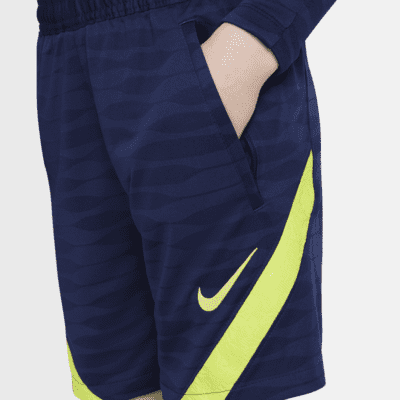 Tottenham Hotspur Strike Older Kids' Football Shorts. Nike CH