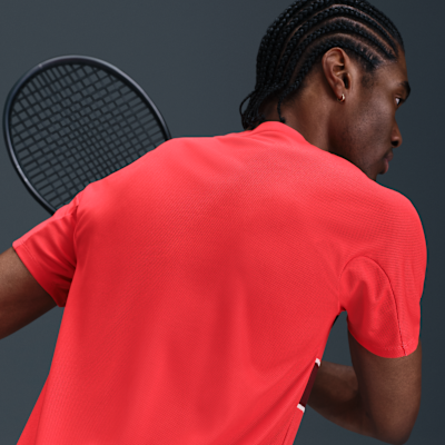Playera de tenis para hombre Dri-FIT ADV NikeCourt Slam