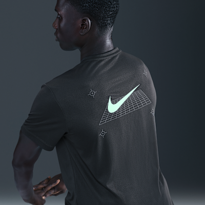 Ανδρική κοντομάνικη μπλούζα για τρέξιμο Nike Miler