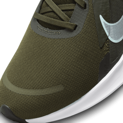 Tenis de correr en pavimento para hombre Nike Quest 5