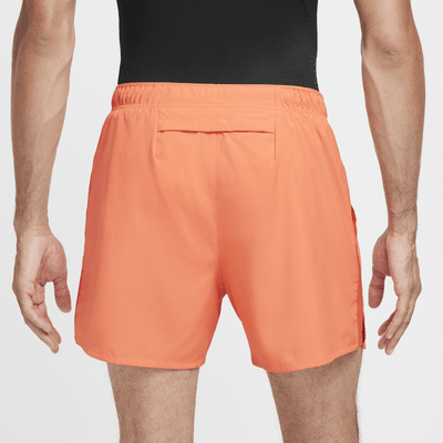 Nike Challenger Pantalón corto de running Dri-FIT de 13 cm con malla interior - Hombre