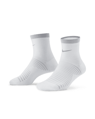 Nike Spark Lightweight Running Ankle Socks. Nike.com