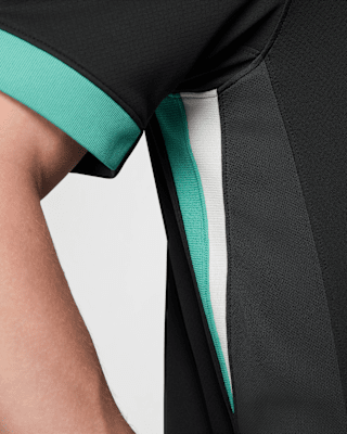 Liverpool FC 2024/25 Stadium 客場