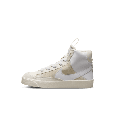 White Blazer Mid Top Shoes. Nike.com