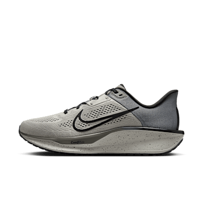 Nike Quest 6