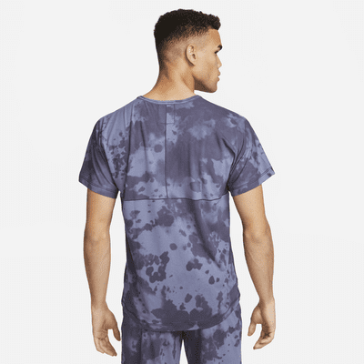 Nike Dri-FIT Men's Allover Print Short-Sleeve Yoga Top