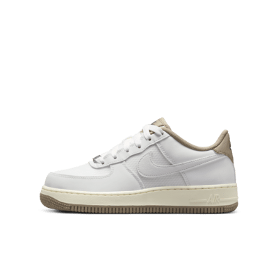 Nike Air Force 1 LV8 大童鞋款