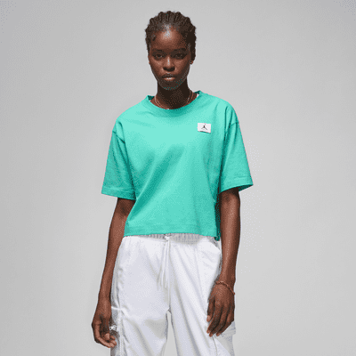 Jordan Essentials Women's Boxy T-Shirt. Nike CA