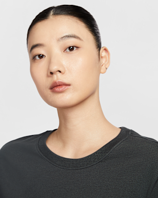 Nike Sportswear Club