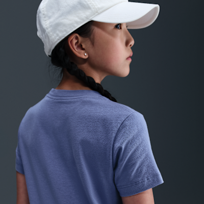 Playera para niños talla grande Nike Sportswear