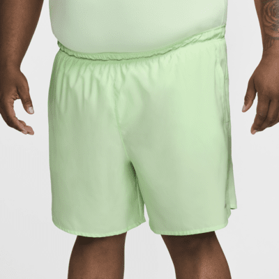 Shorts de running con forro de ropa interior Dri-FIT de 18 cm para hombre Nike Challenger