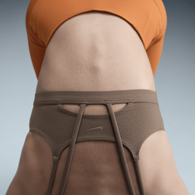 Nike Zenvy Strappy 女款輕度支撐型襯墊運動內衣