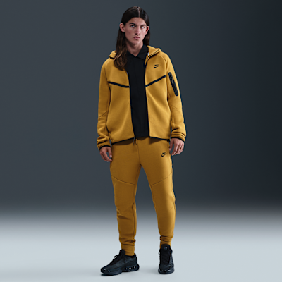 Nike Tech