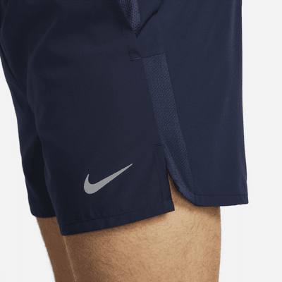 Shorts de correr Dri-FIT de 13 cm con forro de ropa interior para hombre Nike Challenger