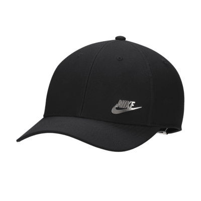 Gorra con logotipo de metal y estructura Nike Dri-FIT Club