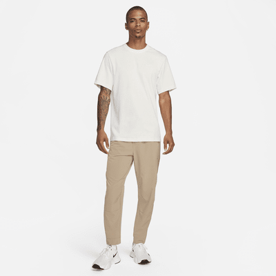 Nike Primary Men's Dri-FIT Short-Sleeve Versatile Top
