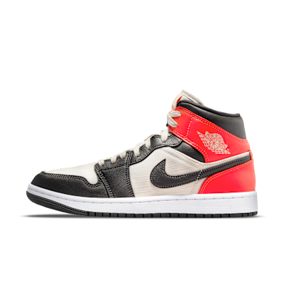 Air Jordan 1 Mid SE Zapatillas - Mujer. Nike ES