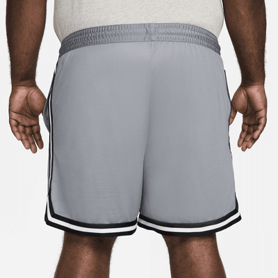 Shorts de básquetbol Dri-FIT de 15 cm para hombre Nike DNA