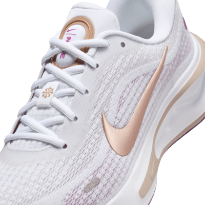 Nike Journey Run Straßenlaufschuh für Damen