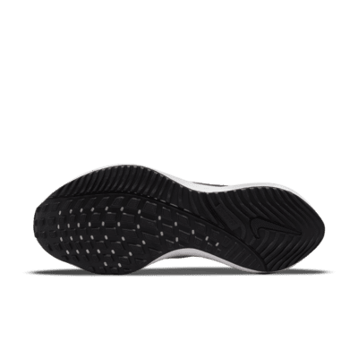 Nike Vomero 16 Men's Road Running Shoes. Nike PH