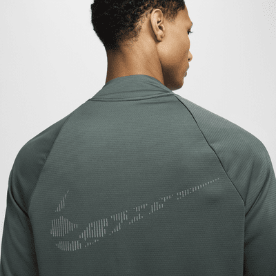 Playera de correr de capa intermedia Dri-FIT de medio cierre para hombre Nike Element Run Division