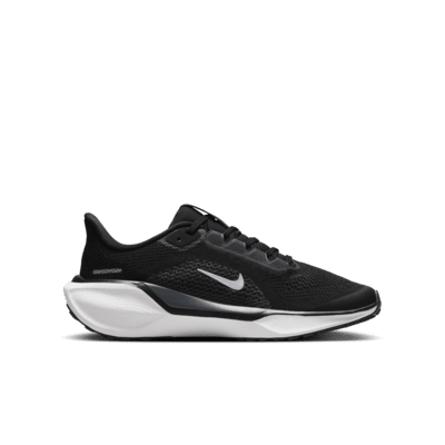 Nike Pegasus 41 Genç Çocuk Yol Koşu Ayakkabısı