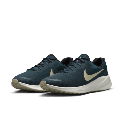 Tenis para correr en pavimento para hombre Nike Revolution 7