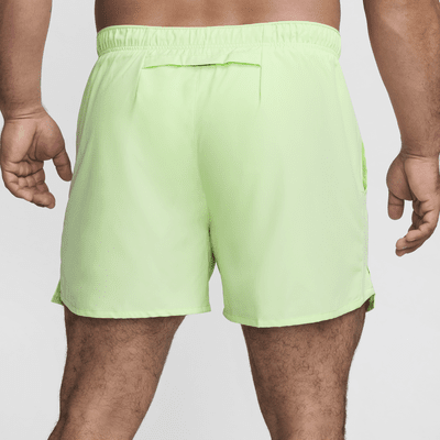 Shorts de correr Dri-FIT de 13 cm con forro de ropa interior para hombre Nike Challenger